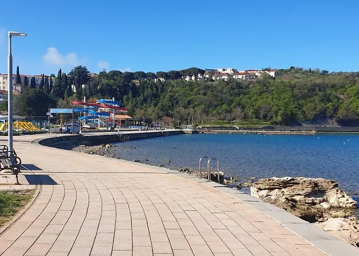 Daire Simonov Zaliv Laguna 17