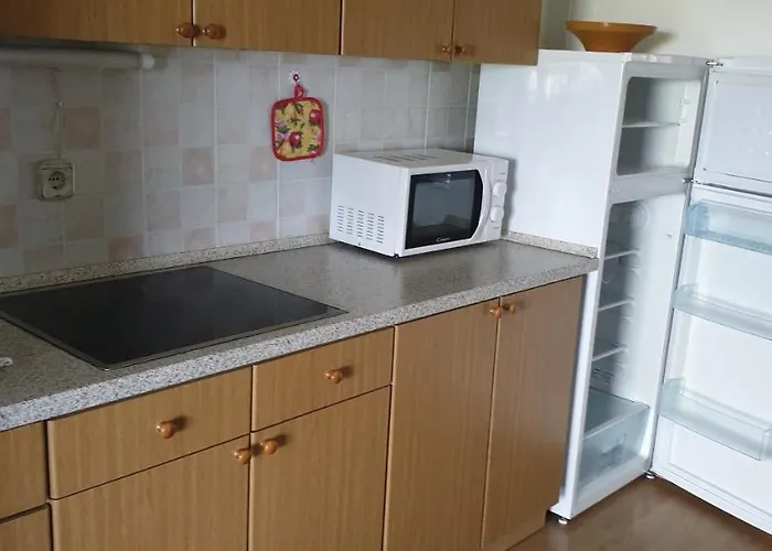 Simonov Zaliv Laguna 17 איזולה